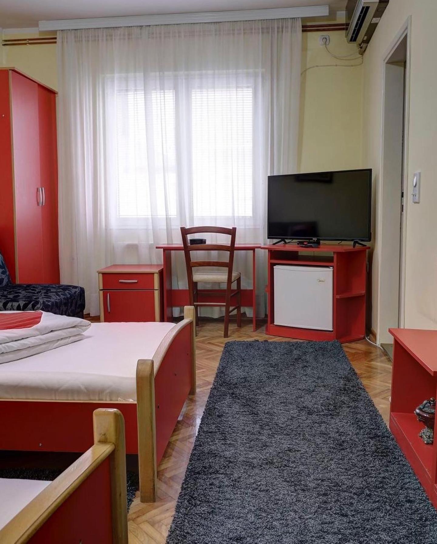 Hotel Perla Ldm Leskovac Leskovac  Kültér fotó