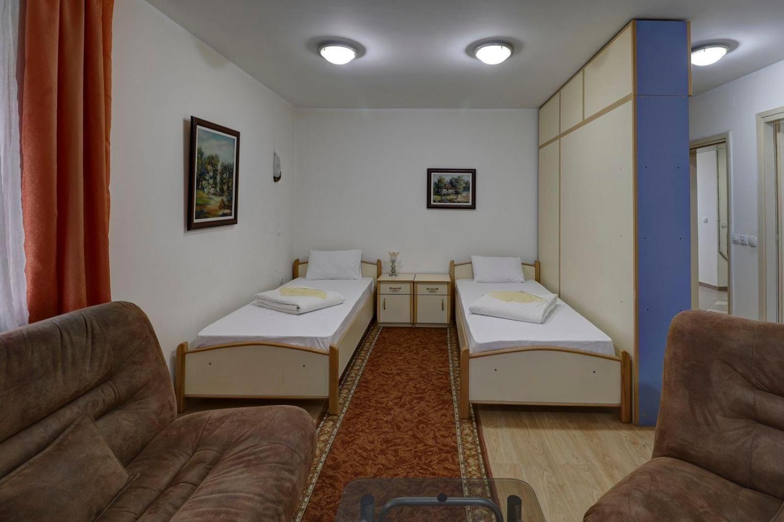 Hotel Perla Ldm Leskovac Leskovac  Kültér fotó